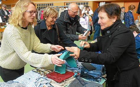 À Roscoff plus de 500 visiteurs au vide greniers du comité de jumelage