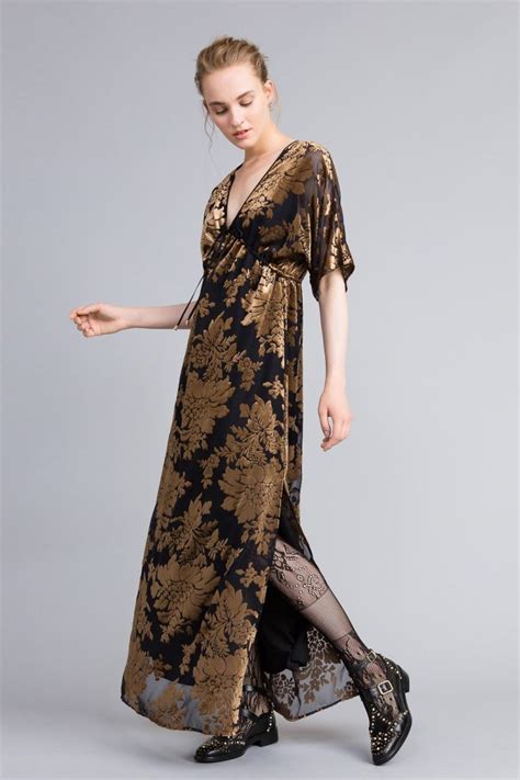 Abito Lungo Da Sera In Georgette Nera Con Paillettes Ton Sur Ton