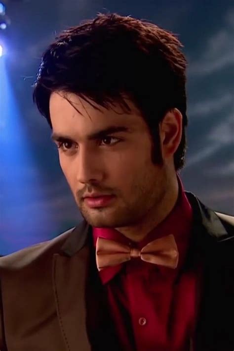 Fatma Adl Kullan C N N Vivian Dsena Panosundaki Pin