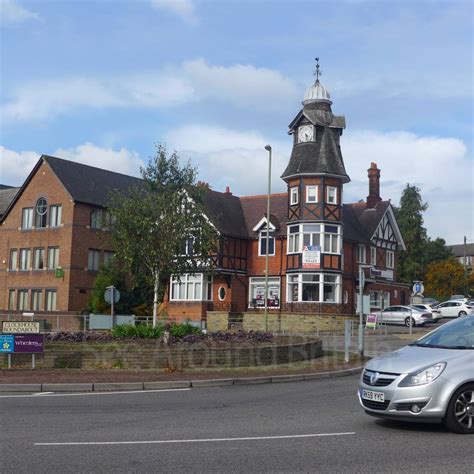 Farnborough Clockhouse and Clockhouse Roundabout, Farnborough, Rushmoor ...