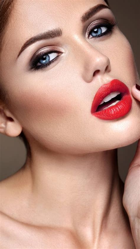 Red Lipstick 7 Tips To Slay The Timeless Makeup Look