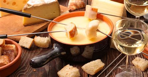 Spot the Differences in this Cheese Fondue Photo - Dailybreak