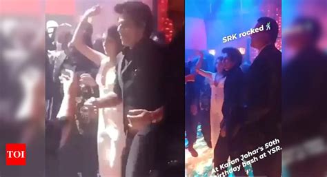 Shah Rukh Khan Burns The Dance Floor Dances With Siddhant Chaturvedi