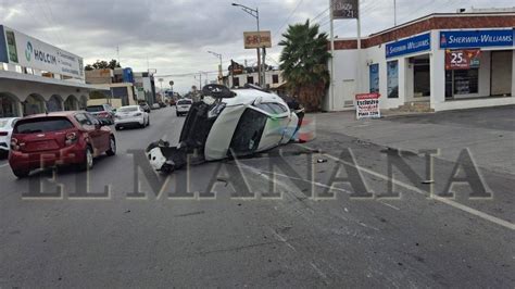 Camioneta Choca Y Termina Volcada En La Guerrero Testigos Afirman Que