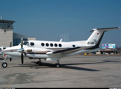 Beech B200 Super King Air Untitled Aviation Photo 0341092