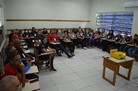 Acre Educação realiza oficina de autocuidados para professores da