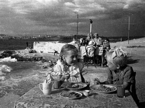От Мурманска до Берлина: фотограф войны Евгений Халдей