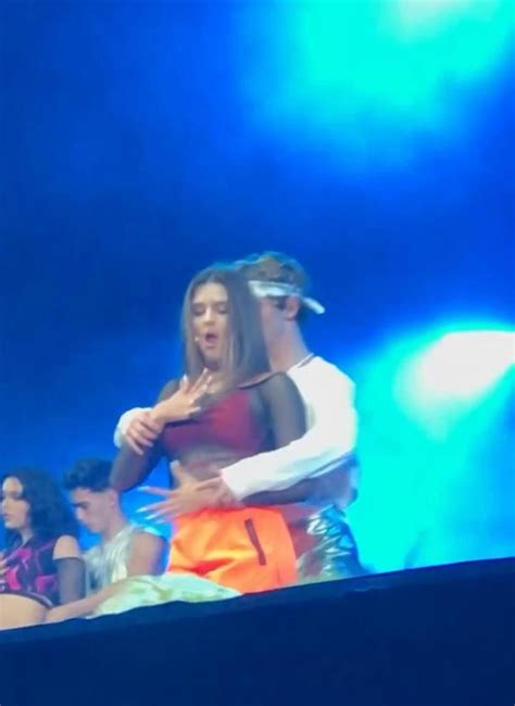 Pin De Rayy Em Now United Cantores Famosos Fotos De Casais Savannah