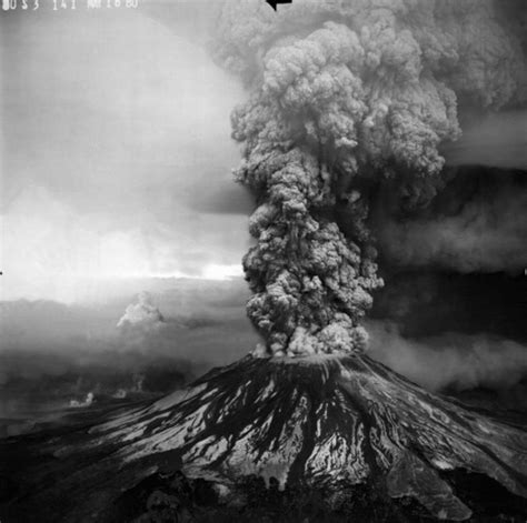 The Terrifying Mount St. Helens Eruption is Captured by the Robert ...