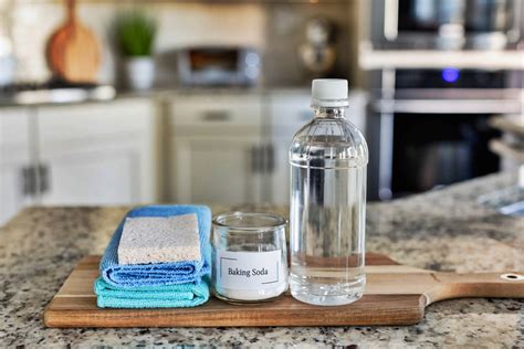 How To Make A Vinegar Cleaning Solution Citizenside