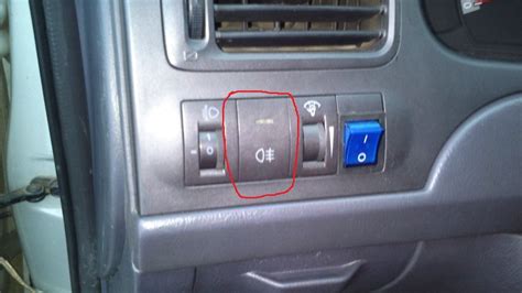 кто нибудь знает про кнопочку — Hyundai Elantra (3G), 2 л, 2002 года ...