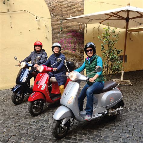 Giro In Vespa A Roma Rome For You