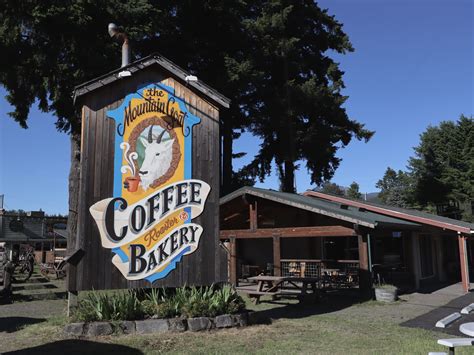 Exploring The Mountain Town Of Packwood Washington Stay The Houses