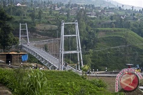 Jembatan Gantung Merapi ANTARA News