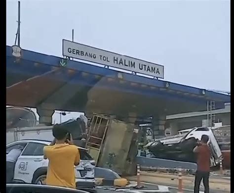 Kecelakaan Di Gerbang Tol Halim Pemilik Truk Harus Ikut Bertanggung