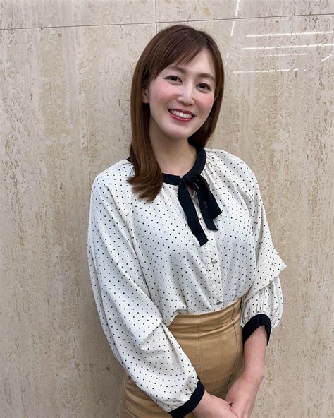 西﨑梨乃さんのインスタグラム写真 西﨑梨乃instagram「 きょうは お昼前のラジオ ミュージックインランチボックスと Rnc