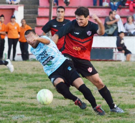 Diario Crónicas de Mercedes Soriano Uruguay Olímpico Triunfó y dio