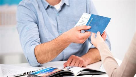 how to become a luxury travel agent