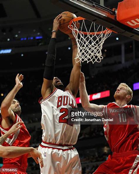 796 Taj Gibson Dunk Stock Photos, High-Res Pictures, and Images - Getty ...