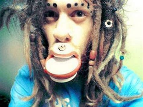 bodymodification   knife