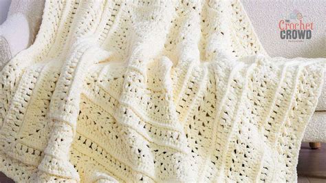 Create A Study Of Snow Crochet Blanket In 3 Days With Bernat Blanket