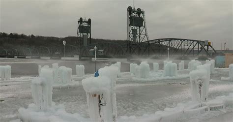 Stillwater Ice Castles Closing Due To Mild Weather - CBS Minnesota