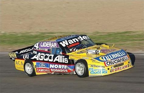 Todos los autos del Gurí Martínez en el TC Carburando Ford Falcon