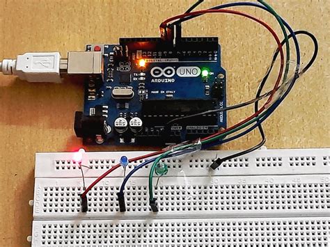 Traffic Light Using Arduino A Beginner Project Arduino Project Hub