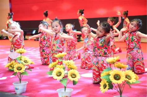 西宁市城北区小天使幼儿园举办喜迎新中国成立70周年文艺展演活动西宁幼儿园西宁城北小天使幼儿园