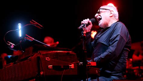Steely Dan Announces 'Absolutely Normal' Tour, Two New Live Albums | iHeart