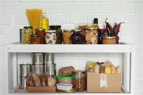 Tips for Building Emergency Food Supply - SurvivalFood