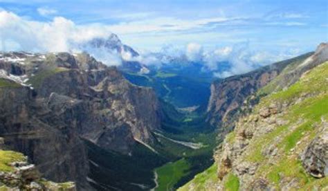 Hiking The Val Gardena in The Dolomites - AdventureTripr