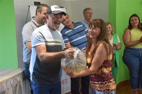 Nueva Entrega de alevines a productores piscícolas minifundistas del