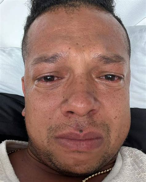 Ex Vasco Fredy Guarín posta foto chorando e faz desabafo Vasco Notícias