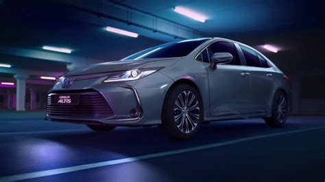 The All New Toyota Corolla Altis Hybrid Youtube