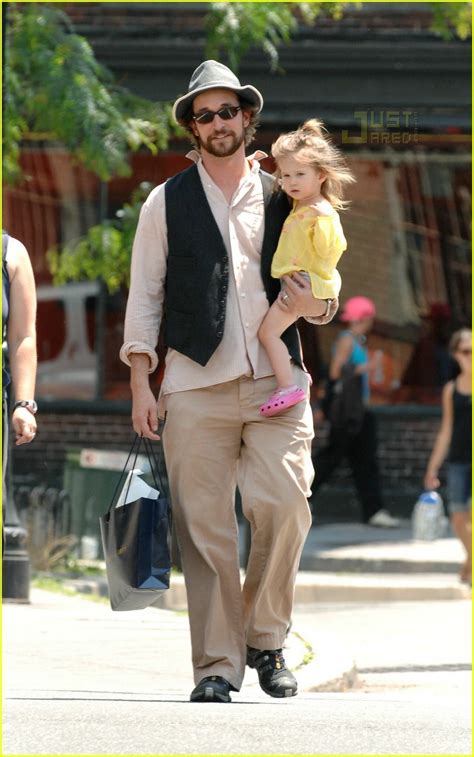 Photo: 03 noah wyle daughter | Photo 421491 | Just Jared