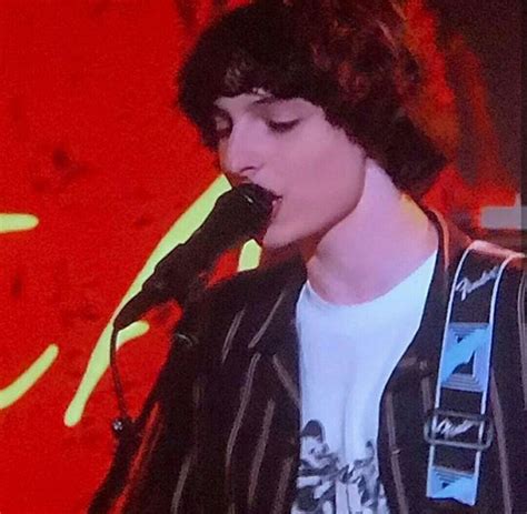 Pin De Deliak 1230 En Finn Wolfhard Canciones