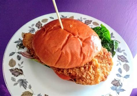 Buttermilk chicken burger Recipe by Arronus - Cookpad