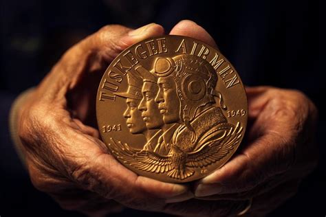 Tuskegee Airmen receive Congressional Gold Medal