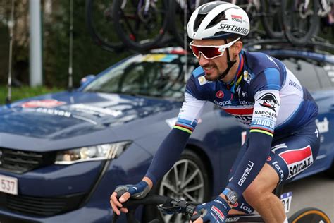 Julian Alaphilippe pense déjà au Tour de France après qu une