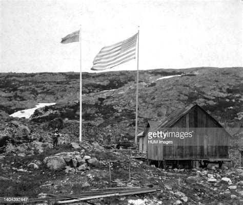 47 Yukon Alaska Border Stock Photos, High-Res Pictures, and Images - Getty Images