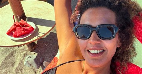 Tatyana Beloy Geniet In Bikini Van Vakantie Knap Foto Zita