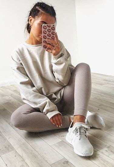 53 Interesting Lazy Girl Outfits Ideas That Look Polished Hairstyle Lazy Girl In 2020 Comfy