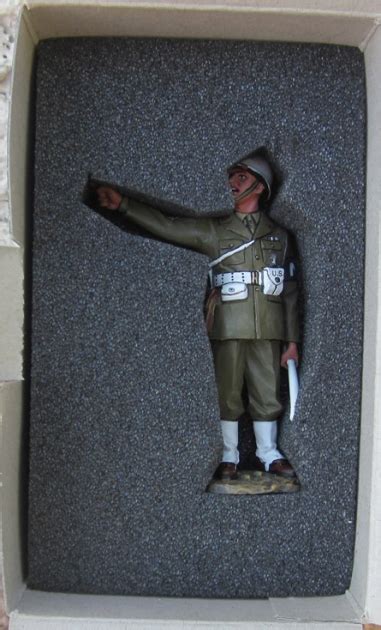 Stewarts Military Antiques King Country AF010 WWII Pointing MP