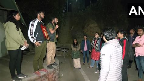 Delhi Abvp Members In Jnu Alleged Portrait Of Shivaji Maharaj Was