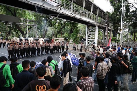 BEM Nusantara Gelar Aksi Serentak Tolak Putusan MK Yang Memuluskan