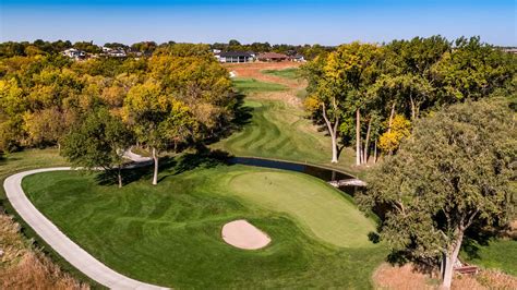 Living at Firethorn - Firethorn Golf Club - Lincoln, NE