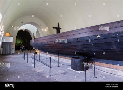 Norwegisches Wikingerschiff Fotos Und Bildmaterial In Hoher Aufl Sung