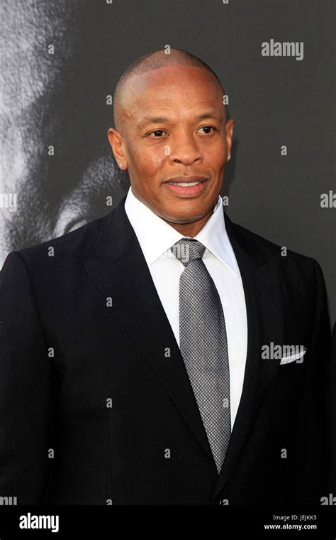 Dr Dre at arrivals for THE DEFIANT ONES Premiere, Paramount Theatre, Los Angeles, CA June 22 ...