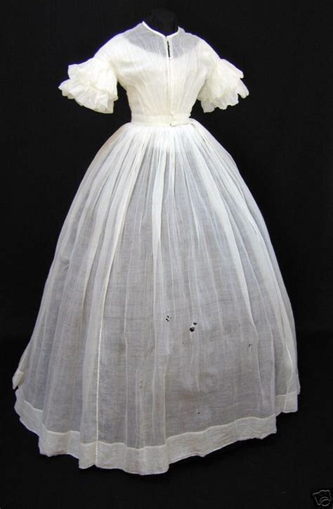 Pin By Annette Jorgensen On Originals 1860s Dresses Vintage Dresses